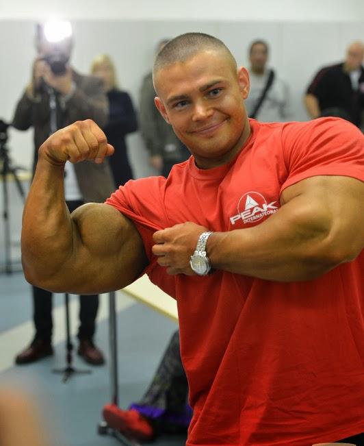 Алексей Лесуков гинекомастия