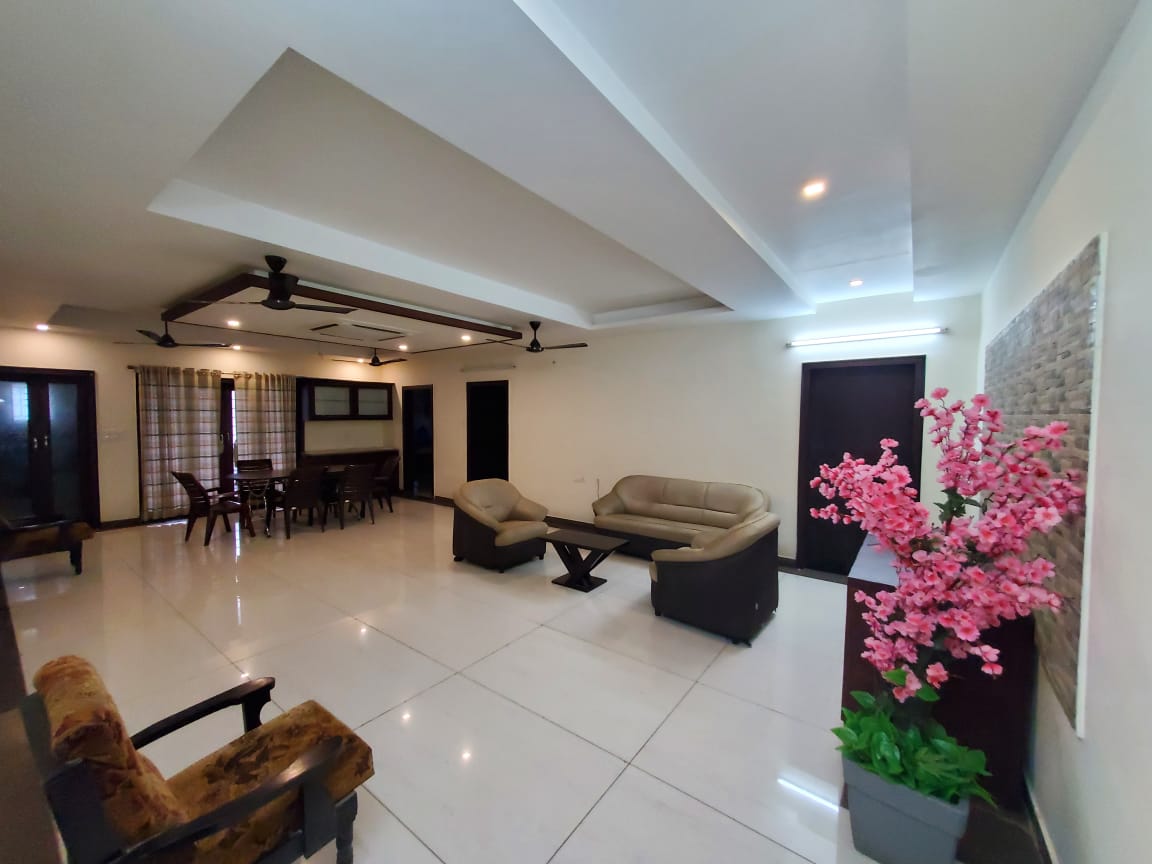 4BHK FLAT FOR RENT IN VETERNARY COLONY,VIJAYAWADA