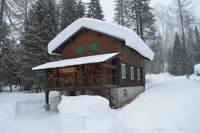 lago nambino neve inverno