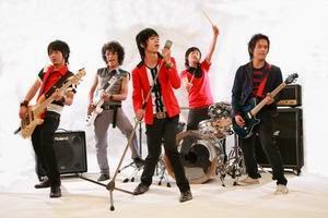 MajiB Chord: CHORD : D'MASIV APA SALAHKU