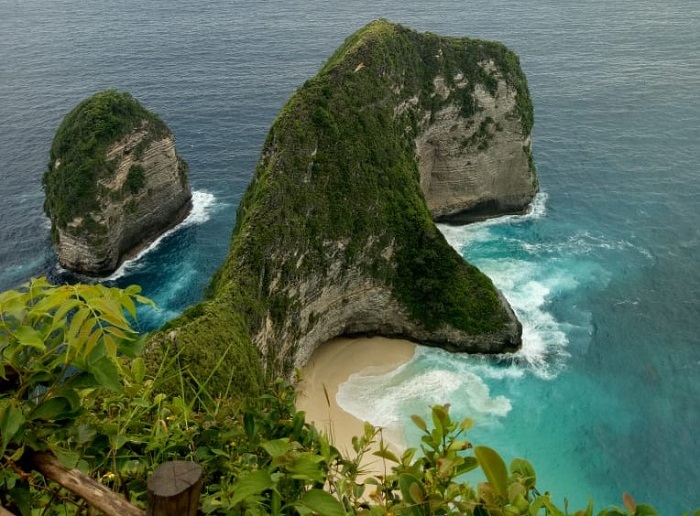 Pengaruh Vaksinasi Terhadap Okupansi Hotel di Bali