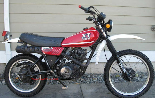 1981 Yamaha XT250 red