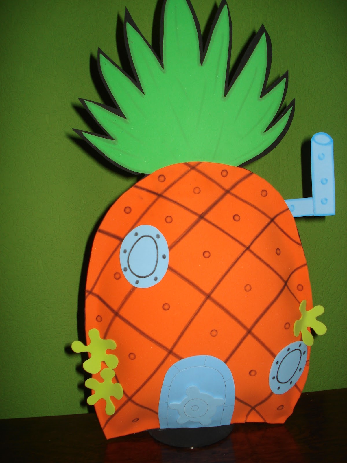 Ateliê Fabiane Gontijo Patrick( amigo Bob esponja ) com enchimento