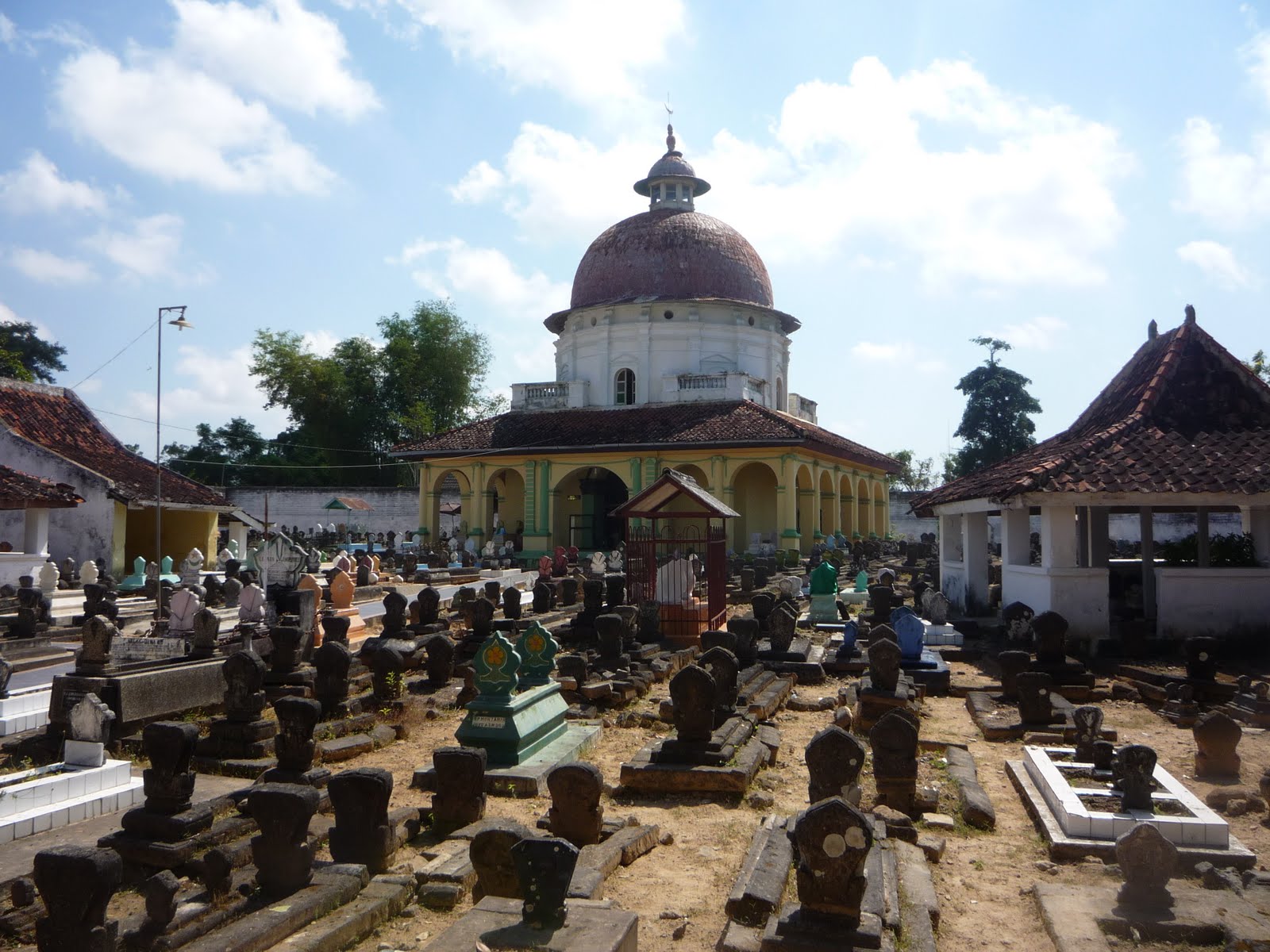 BAMBANG TJAHJO PURNOMO : ASTA TINGGI SUMENEP