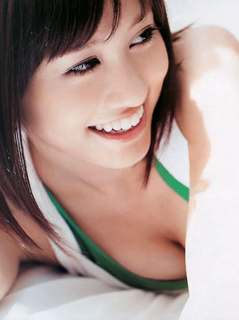 前田敦子 (Atsuko Maeda) AKB48 TeamA 隊長 可愛性感的養眼寫真!!!