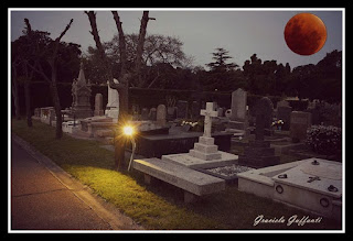 Luna de Sangre. Cementerio Británico.