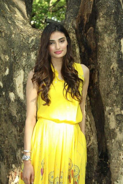 Athiya Shetty Looks Hot In Yellow Dress At Nishka Lulla’s Summer Collection Launch Event