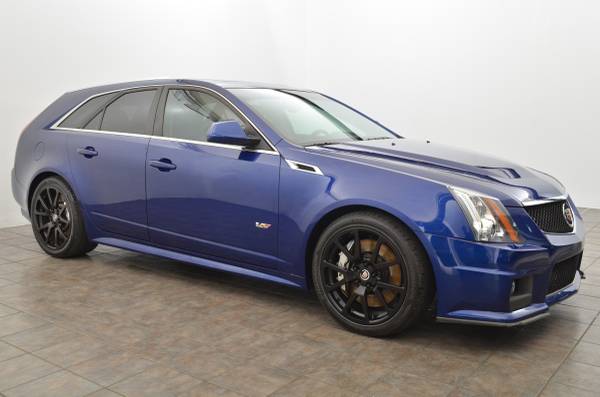 2012-Cadillac-CTS-V-Wagon.jpg