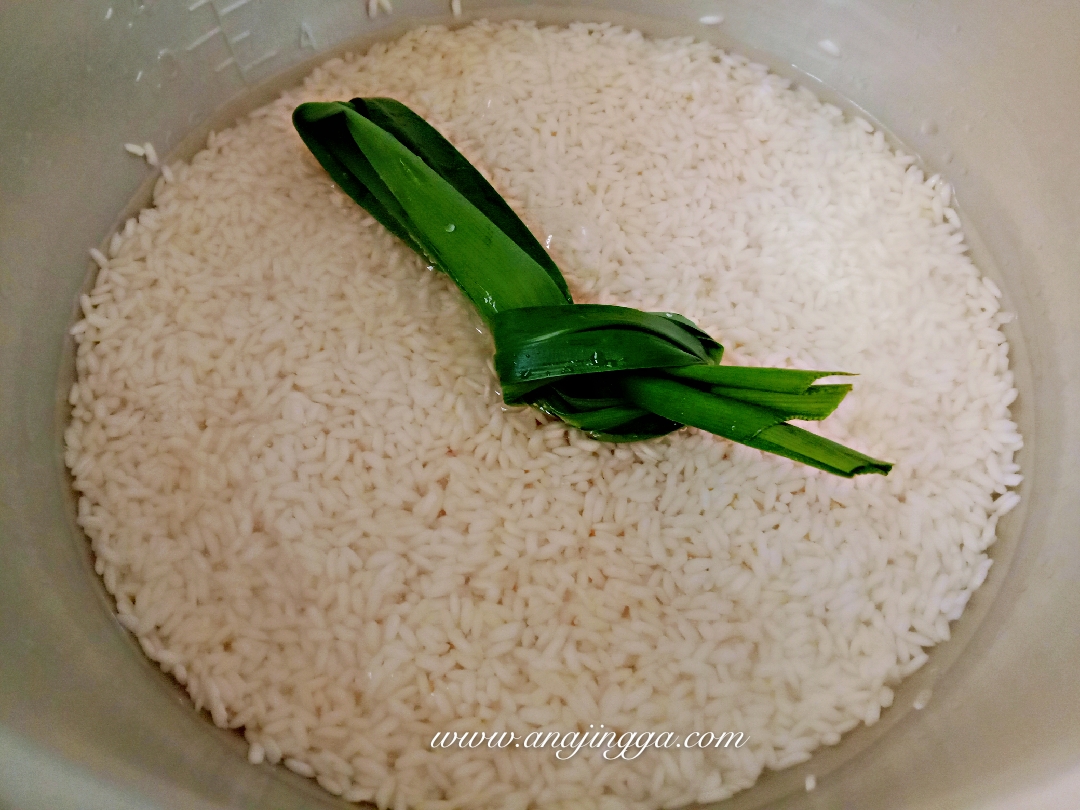 Cara masak pulut menggunakan periuk nasi elektrik
