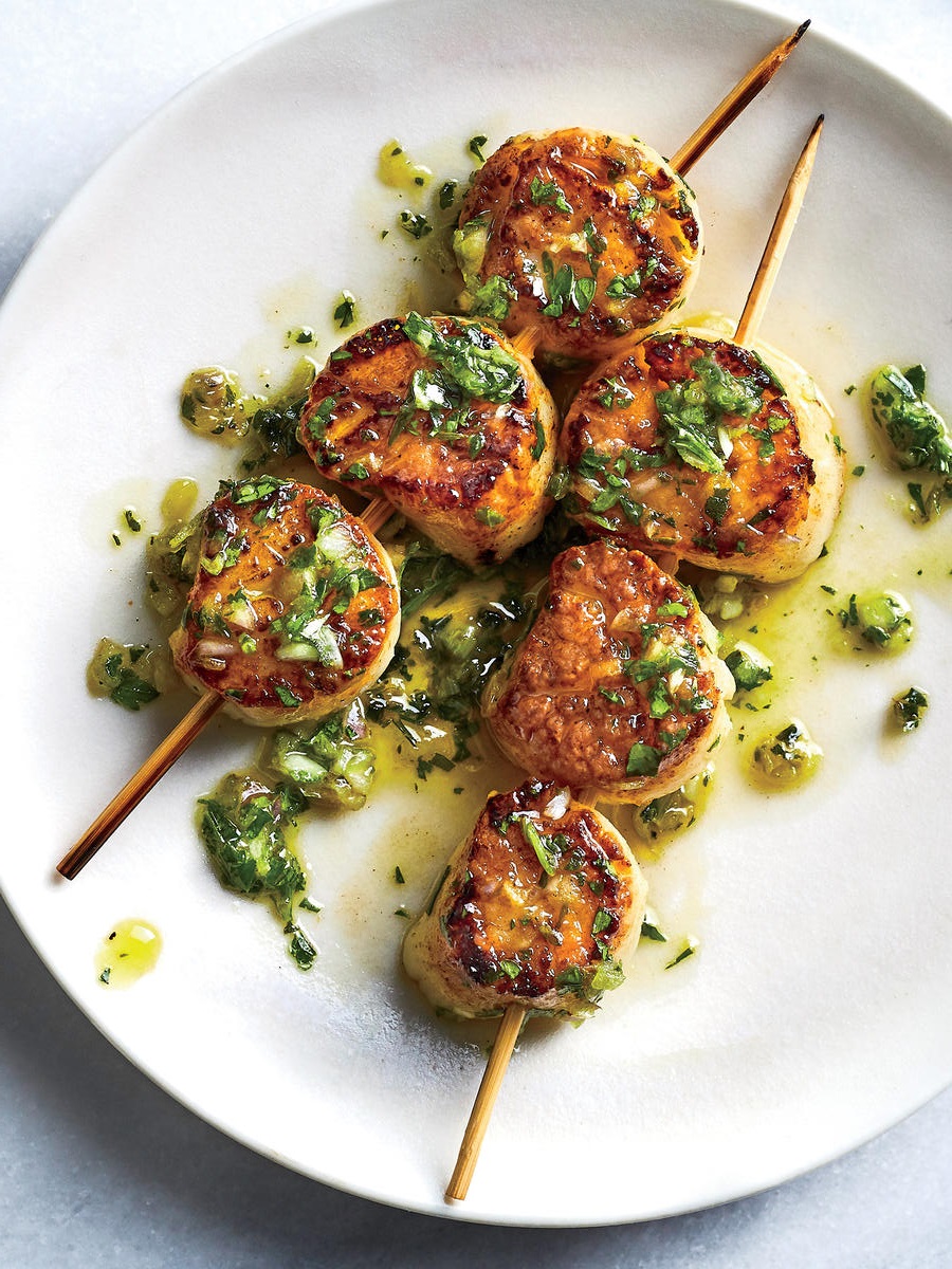 Dukan Diet Primer: Seared Scallops with Shallot-Herb Sauce
