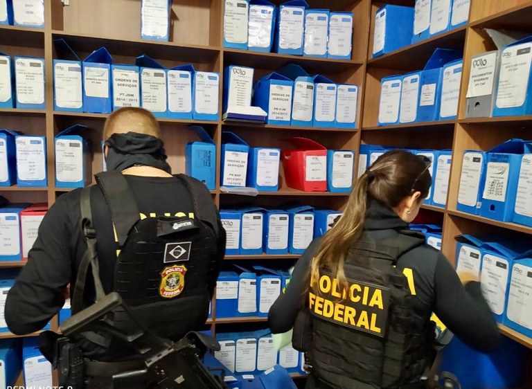 Operação da PF combate extração e comercialização ilegais de ouro em Itaituba e Santarém