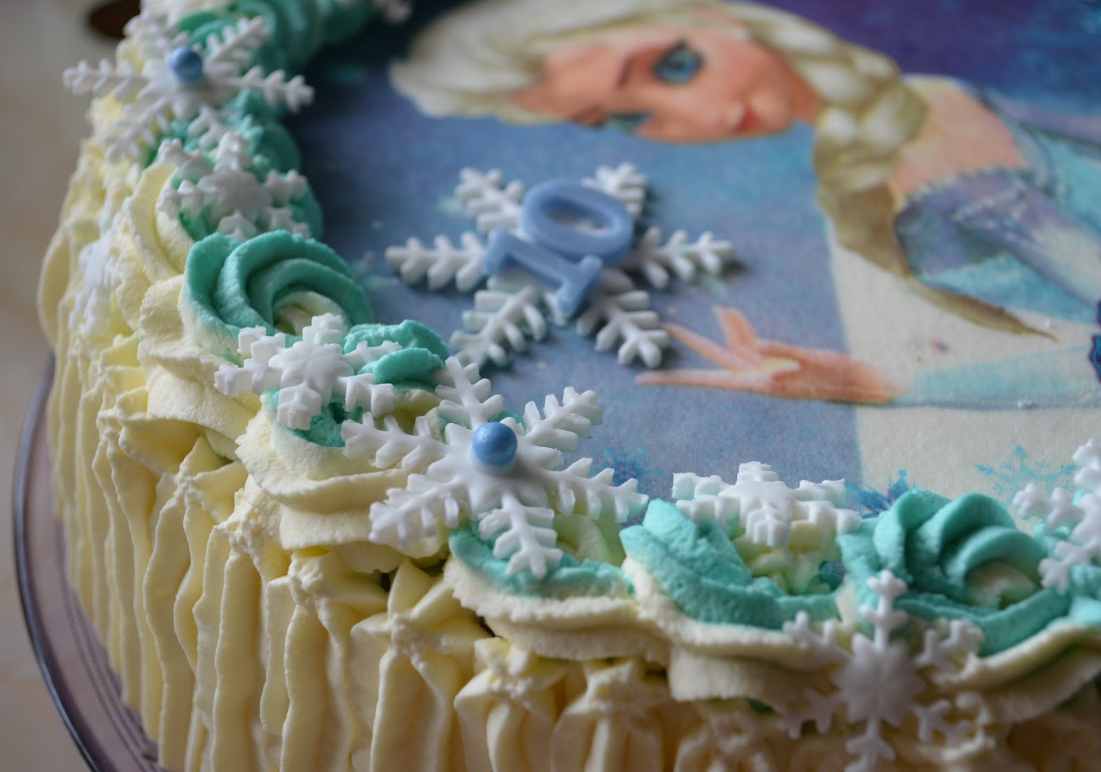 Omin Kätösin... Frozen Elsakakku