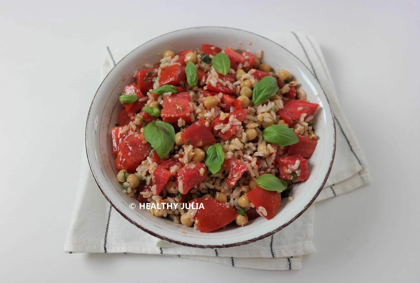 Salade Complete Riz Tomates Et Pois Chiches Vegan Healthy Julia