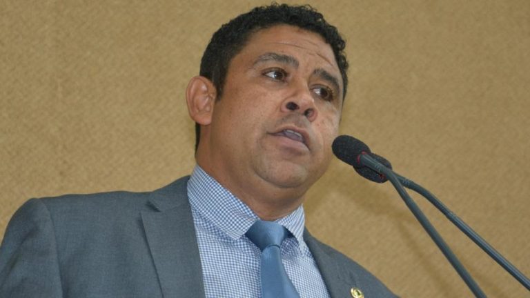 Deputado Tom destina R$ 1,6 milhão em emenda para combate ao coronavírus na Bahia Deputado Tom destina R$ 1,6 milhão em emenda para combate ao coronavírus na Bahia