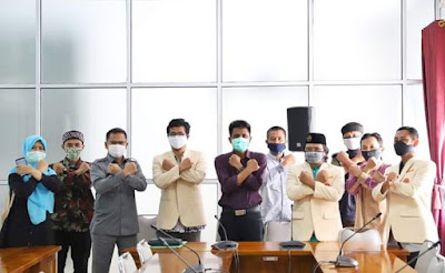 Pimpinan Dewan dan Ketua Gugus Tugas Covid-19 DPRD Sleman Terima Audiensi PDPM Sleman Pimpinan Dewan dan Ketua Gugus Tugas Covid-19 DPRD Sleman Terima Audiensi PDPM Sleman