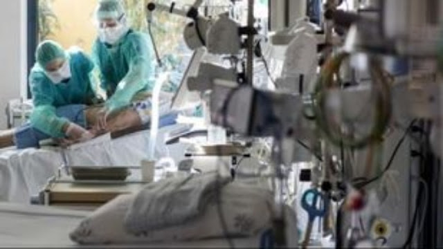 Αύξηση 70% των διασωληνώσεων με κορωνοϊό - Γεμίζουν τα νοσοκομεία αναφοράς στην Αττική με ασθενείς