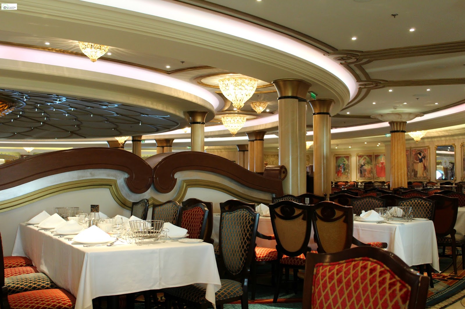 disney cruise dining reviews