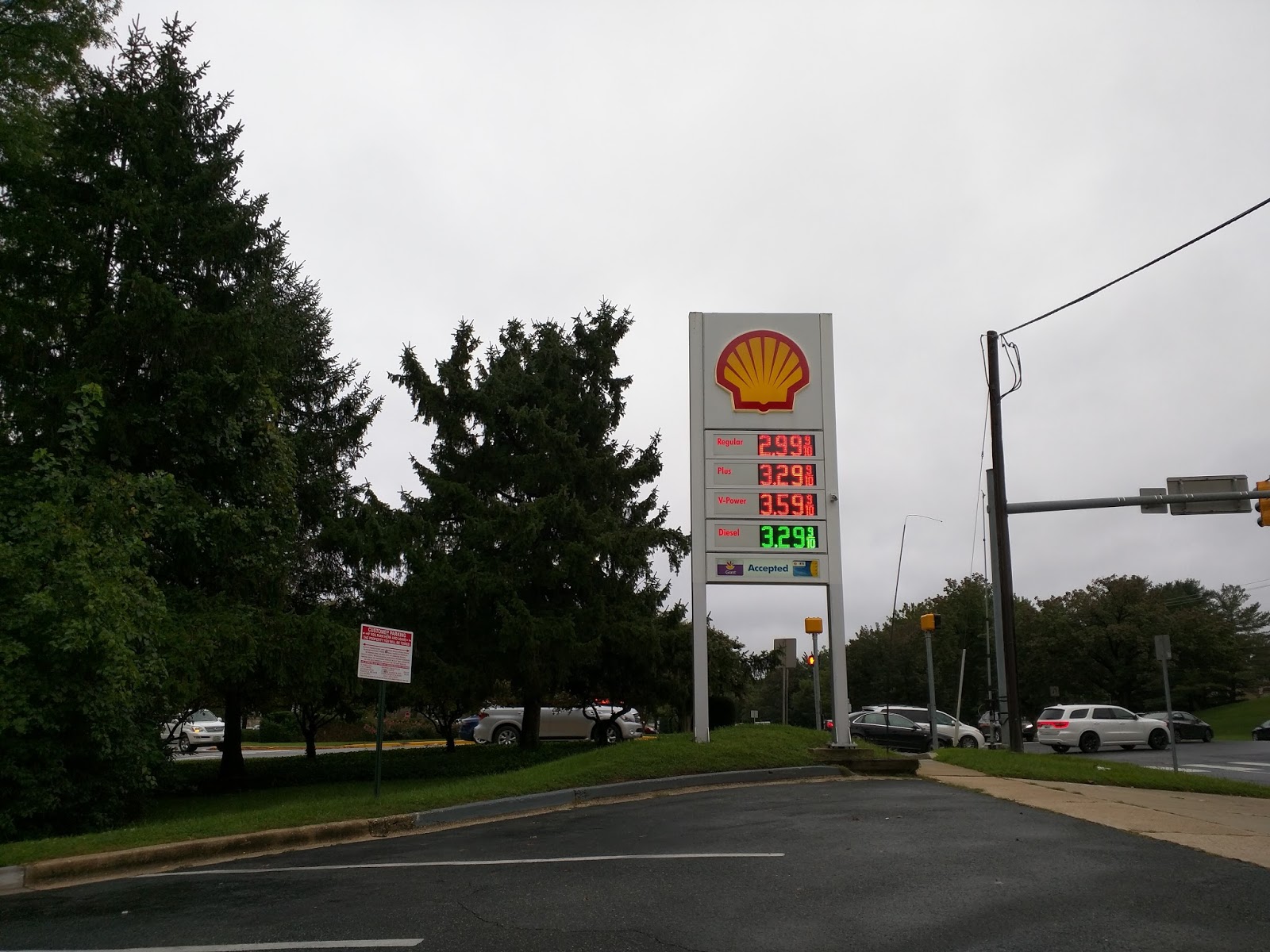 Robert Dyer Bethesda Row Hurricane Harvey hikes Bethesda gas prices