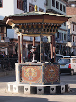 Human traffic lights - Thimphu, Bhutan