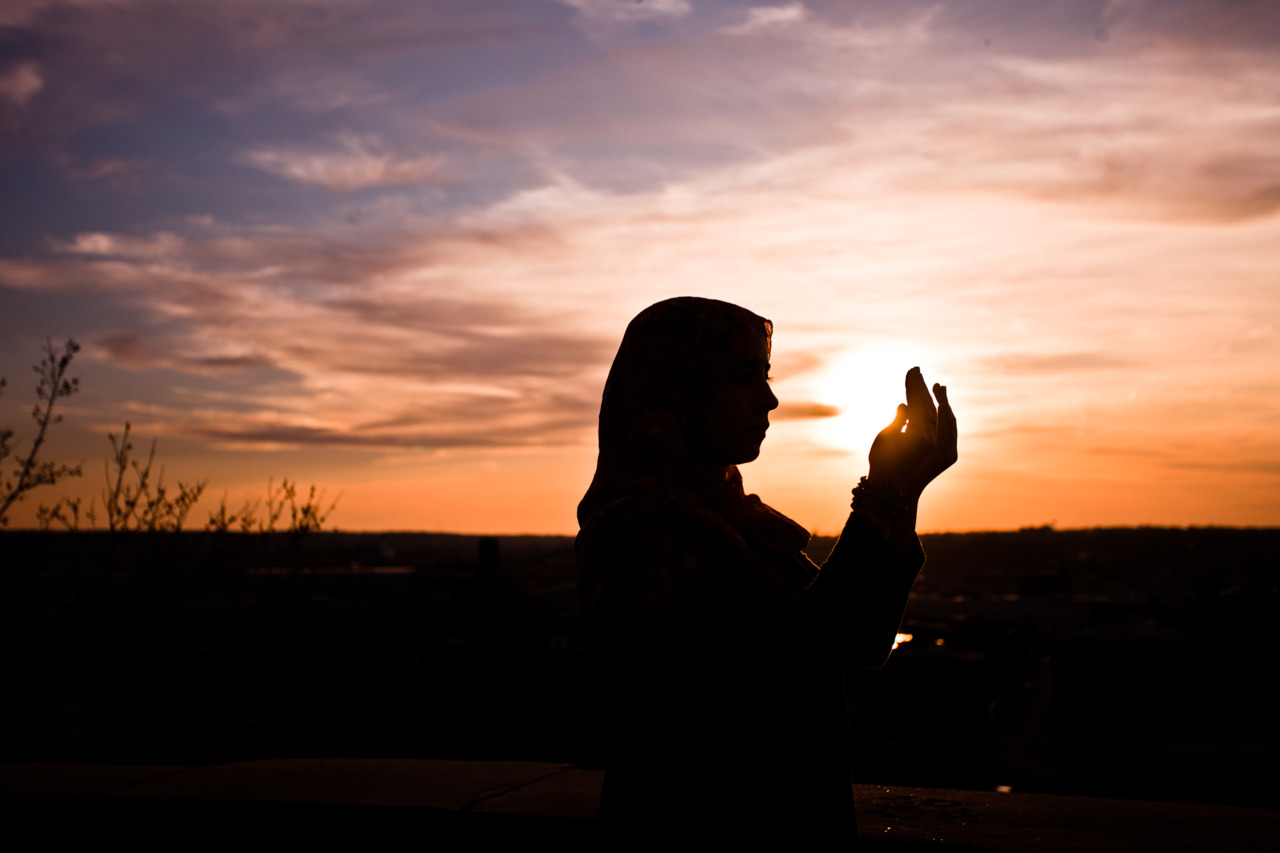 14+ Gambar Wanita Muslimah Senja Pics