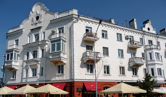 Чернігів. Проспект Миру, 21 Чернігів. Проспект Миру, 21