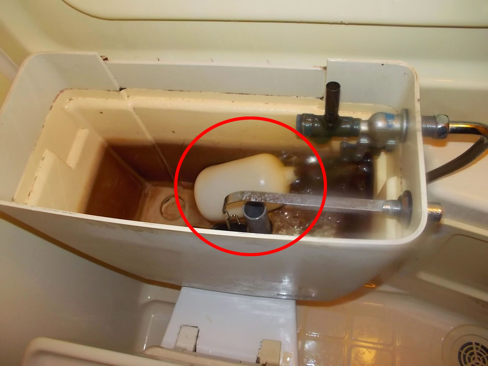 弘前で働く賃貸担当者Mのブログ トイレの水がとまらない・・・