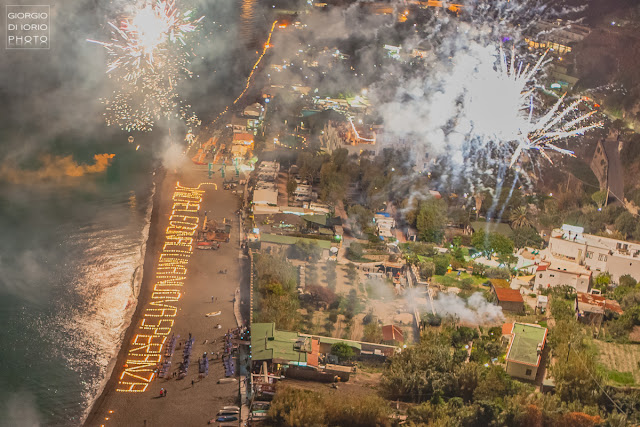 festa di San Michele a Sant'Angelo, Antiche tradizioni dell' Isola d' Ischia, foto fuochi d'artificio Ischia, Foto di Ischia, foto Ischia, processione via mare di San Michele,