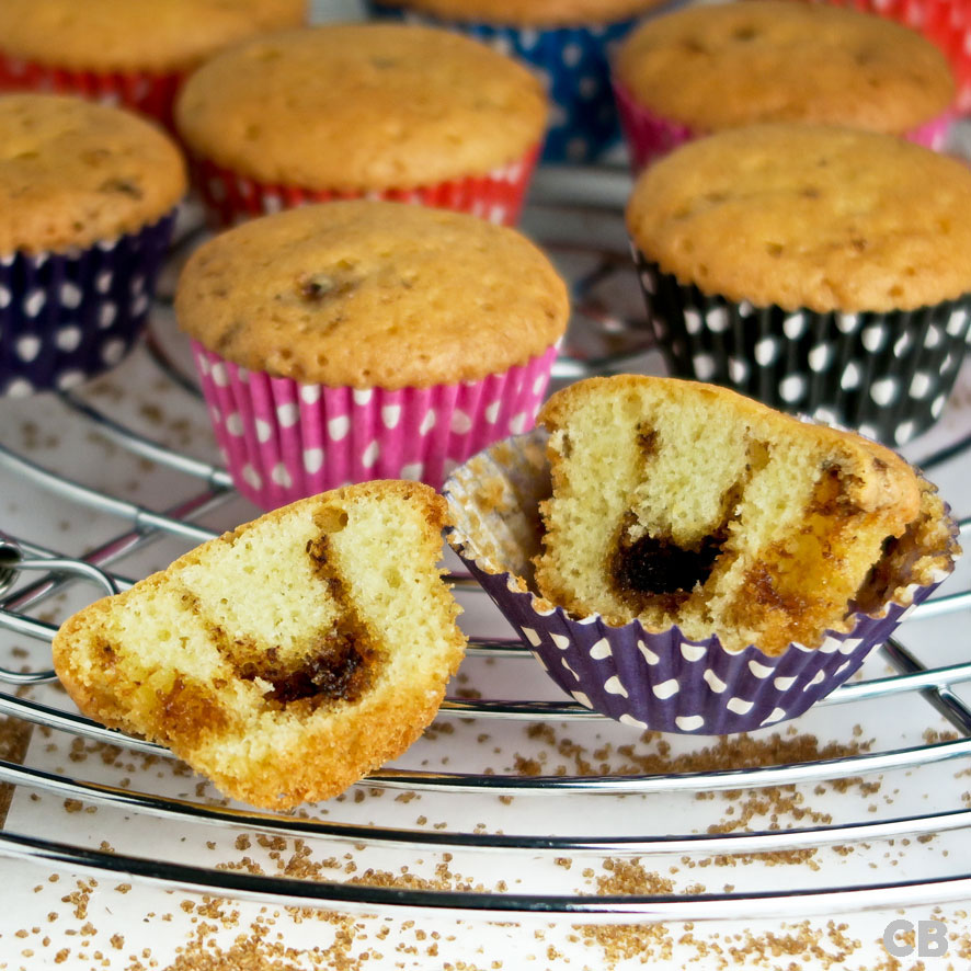 werkloosheid Bij naam wijs Culinaire Bagage: Mini-cupcakes met een cinnamon swirl: gezellig samen  bakken!