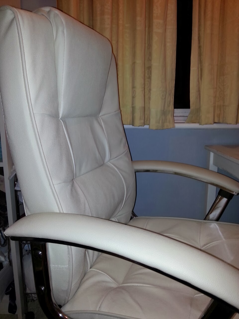 REVIEW Niceday Berlin Executive Chair The Test Pit