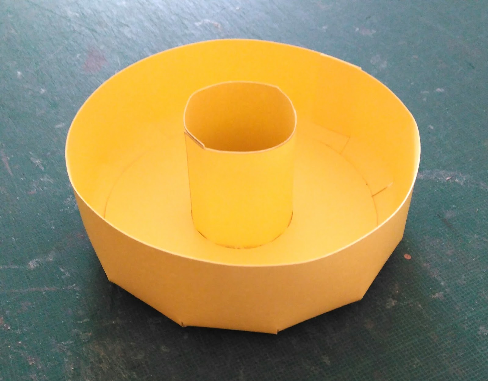 Esselle Crafts: Doughnut Box Template Esselle Crafts: Doughnut Box Template
