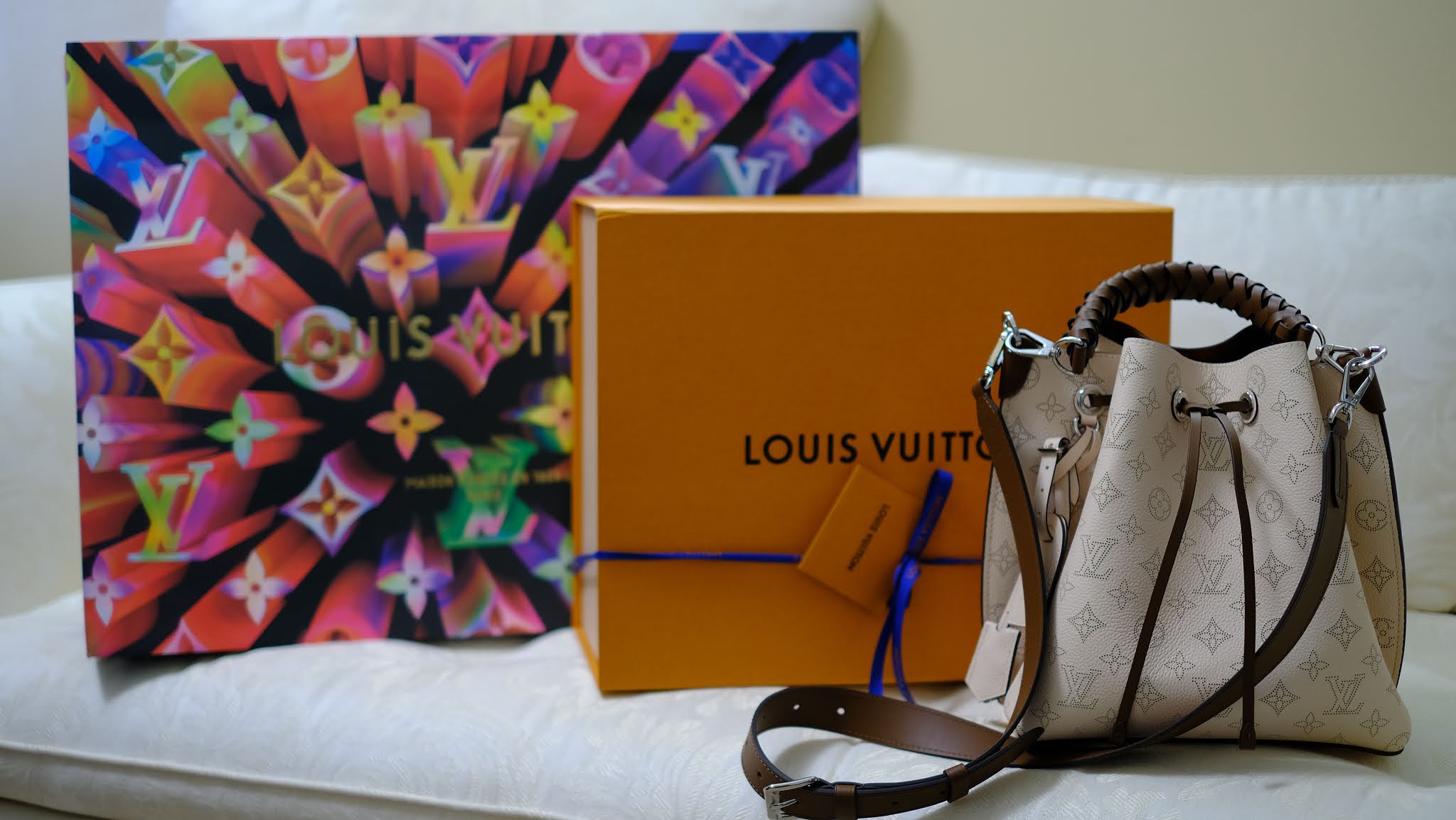Unboxing Louis Vuitton Mahina Muria! Bucket bag Louis Vuitton