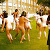 Universitários ficam nus durante manifestação cultural na UFRN