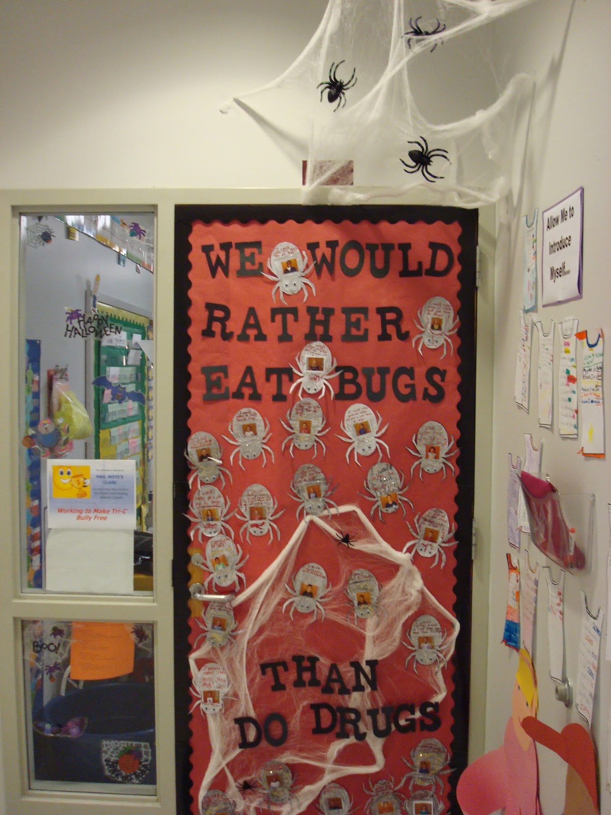mrs-moye-s-class-door-contest-for-red-ribbon-week