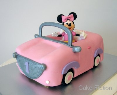 Minnie Mouse Birthday Cakes on Cake Fiction  Minnie Mouse Car Birthday Cake