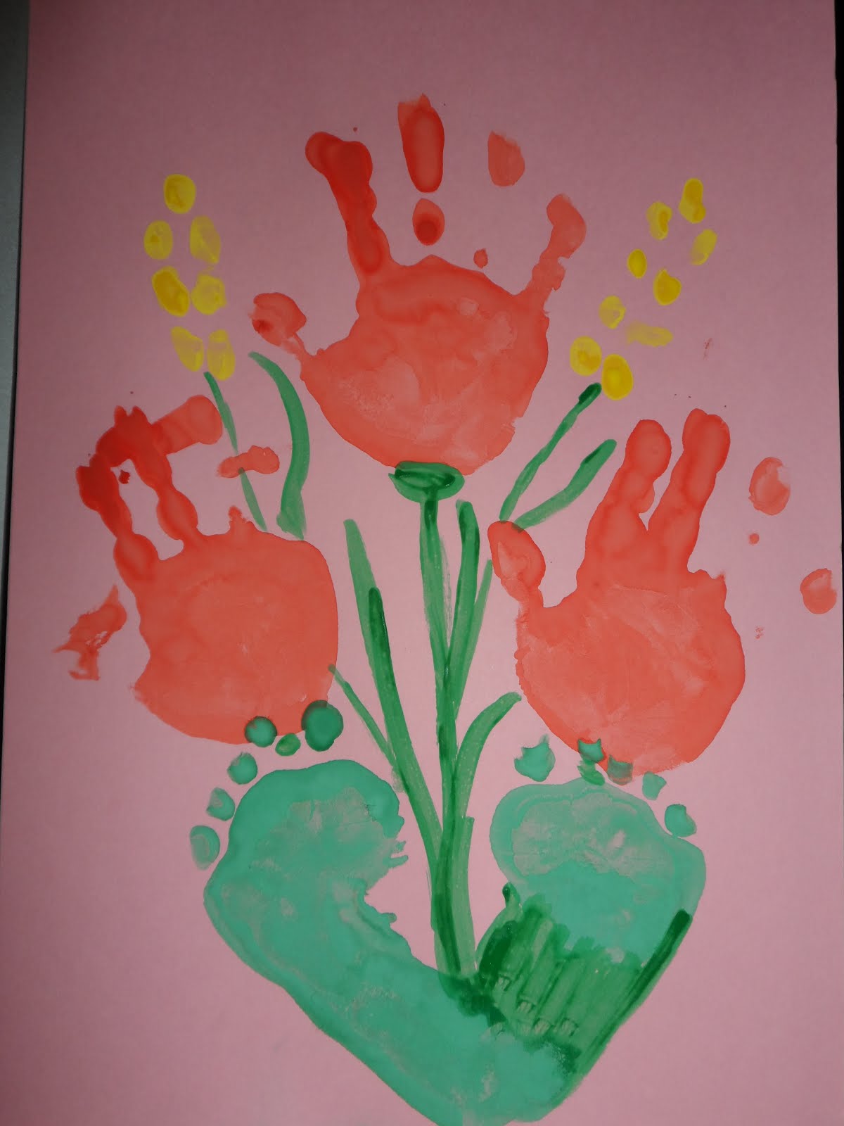 Рисование пальчиками цветы. Рисуем цветы пальцами. Цветы из пальчиков.