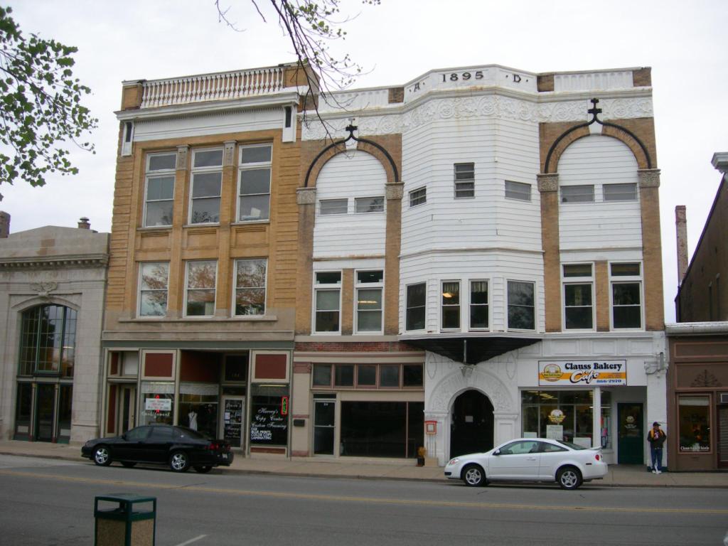 Hoosier Happenings From Falls of the Iroquois to Rensselaer