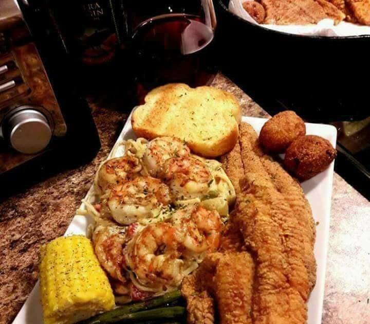 Fried catfish with shrimp