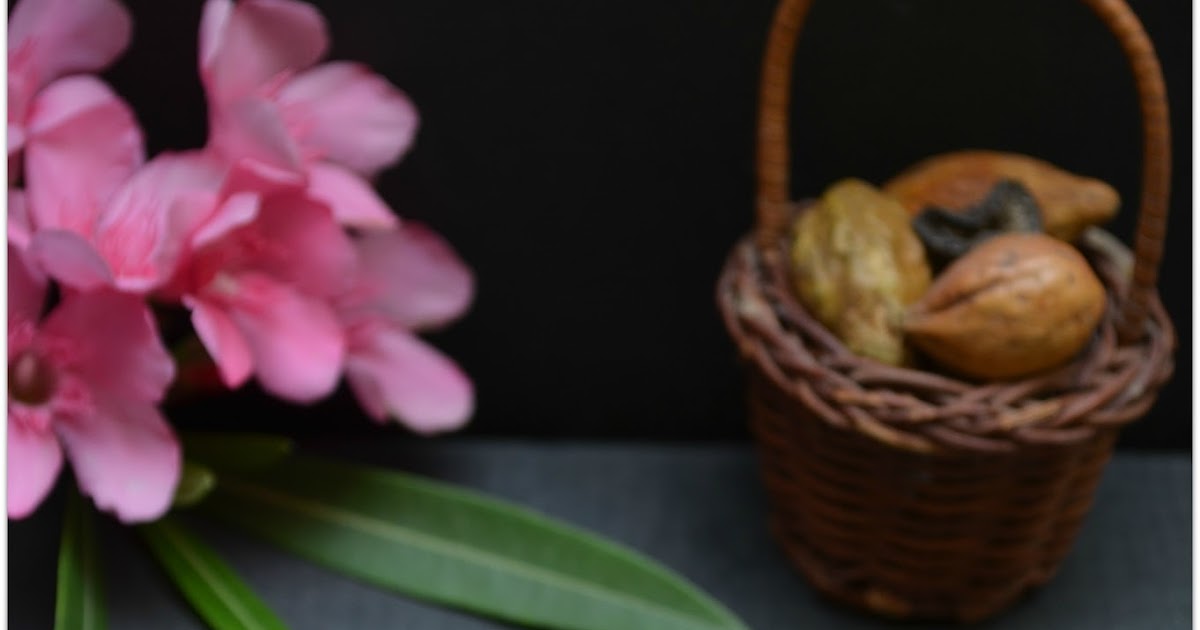 8 Top Benefits, Uses & Side Effects Of Triphala Churna For Hair, Skin