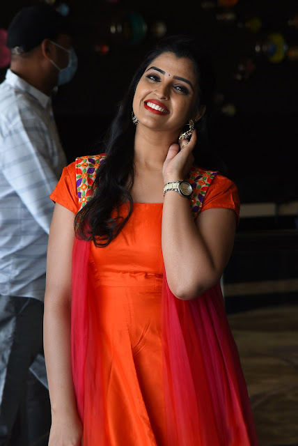 Telugu Actress Syamala New Photos at Tuck Jagadish Press Meet Navel Queens