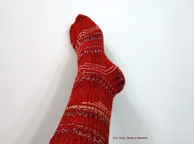 Con hilos, lanas y botones: Calcetines Azurean