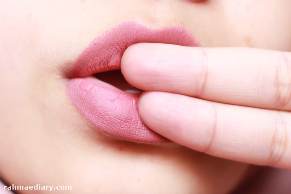 Review Pixy Lip Cream
