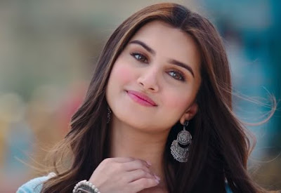 Meet Marjaavaan Movie Actress Tara Sutaria Images, Wallpapers