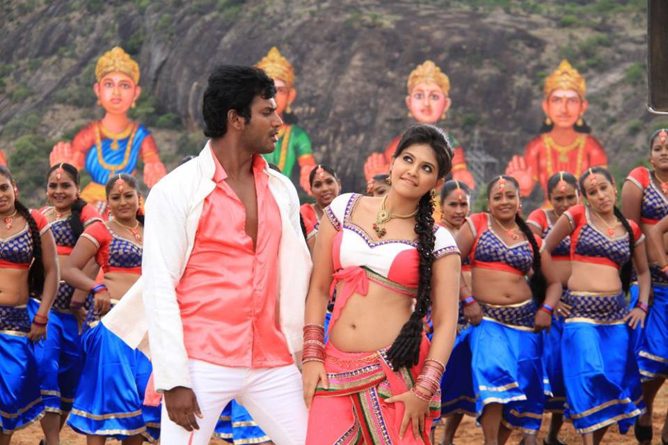 South Actress Anjali Navel Photos, Anjali in Madha Gaja Raja movie