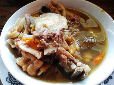 Asem-asem Kambing Kuncir Asem-asem Kambing Kuncir