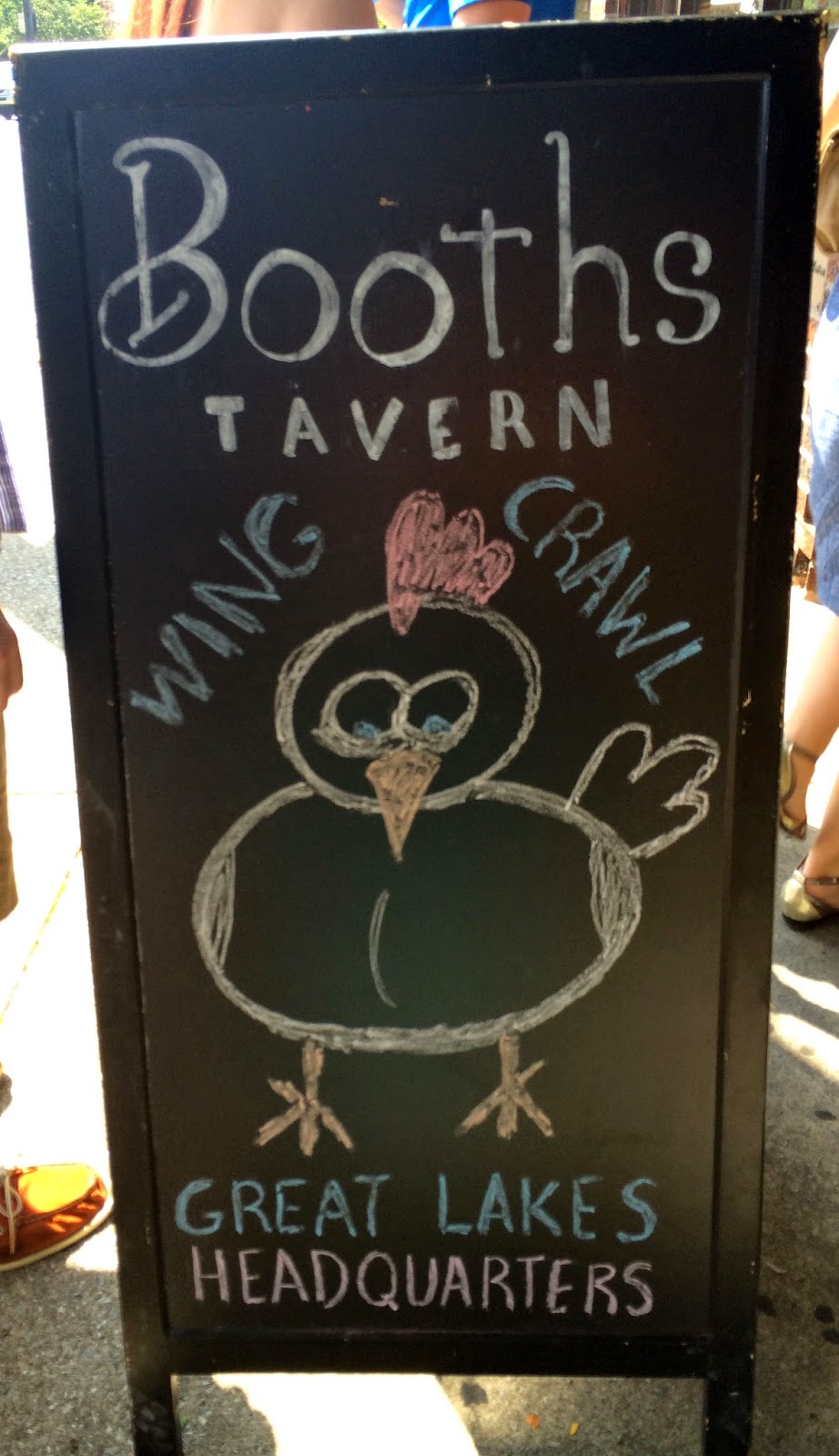 Bite Buff Pillars Lakewood Wing Crawl 2014