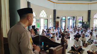 Syiar Ramadhan Jumat Di Masjid Nurul Yasin Muttaqin, Kapolres Enrekang Harap Tetap Mematuhi Prokes Covid-19