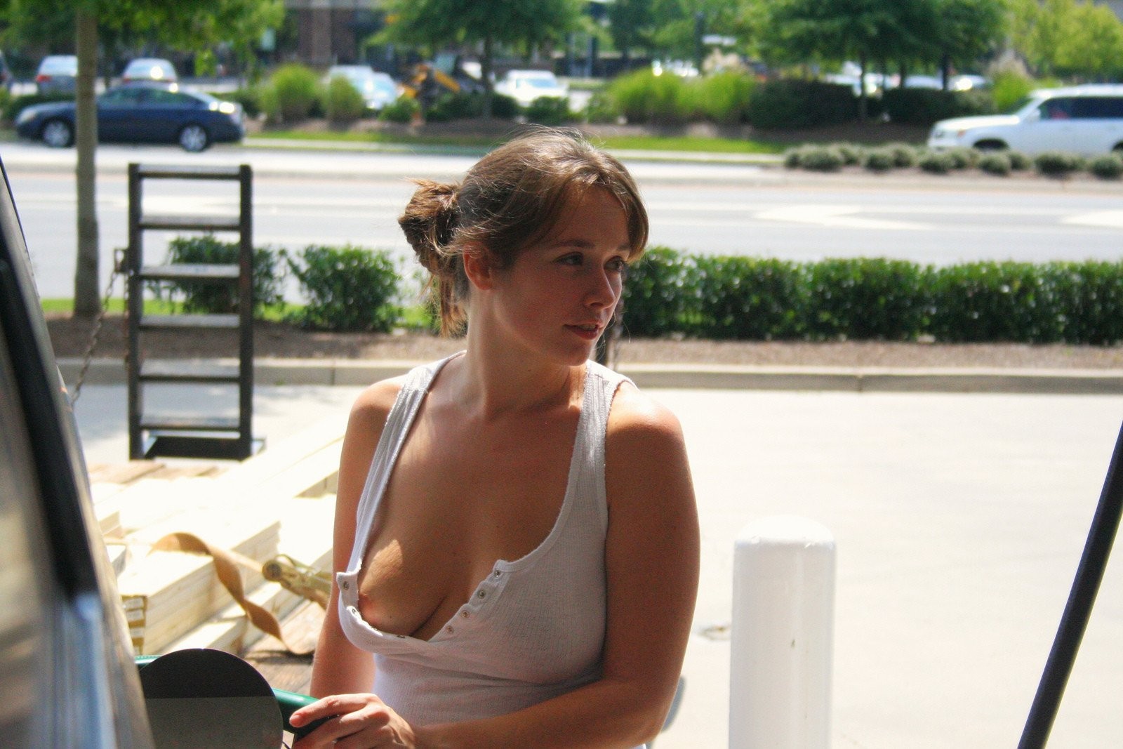 Os seios são o parquinho de diversão de uma mulher, pois consegue despertar...