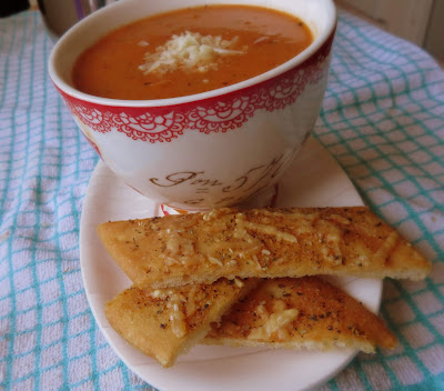 Creamy Tomato & Basil Soup