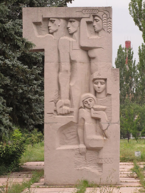 Пам’ятник комсомольцям 20-30-х років (Кременчук) © KuRaG