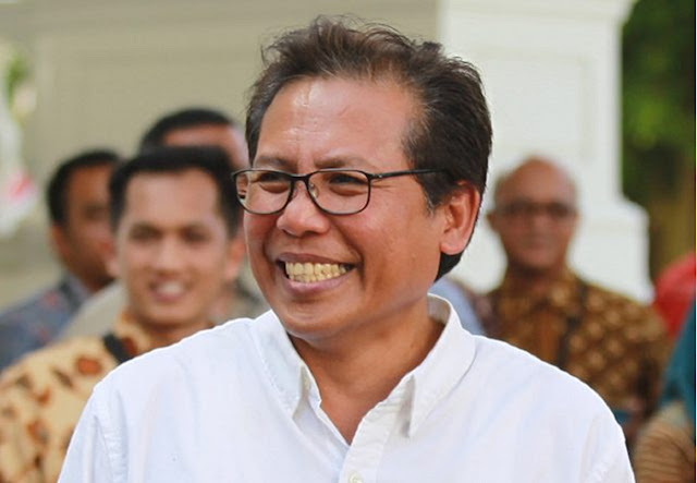 Suka Ngeblok & Sering Salah Jawab, Fadjroel tak Layak Jadi Jubir Presiden Jokowi